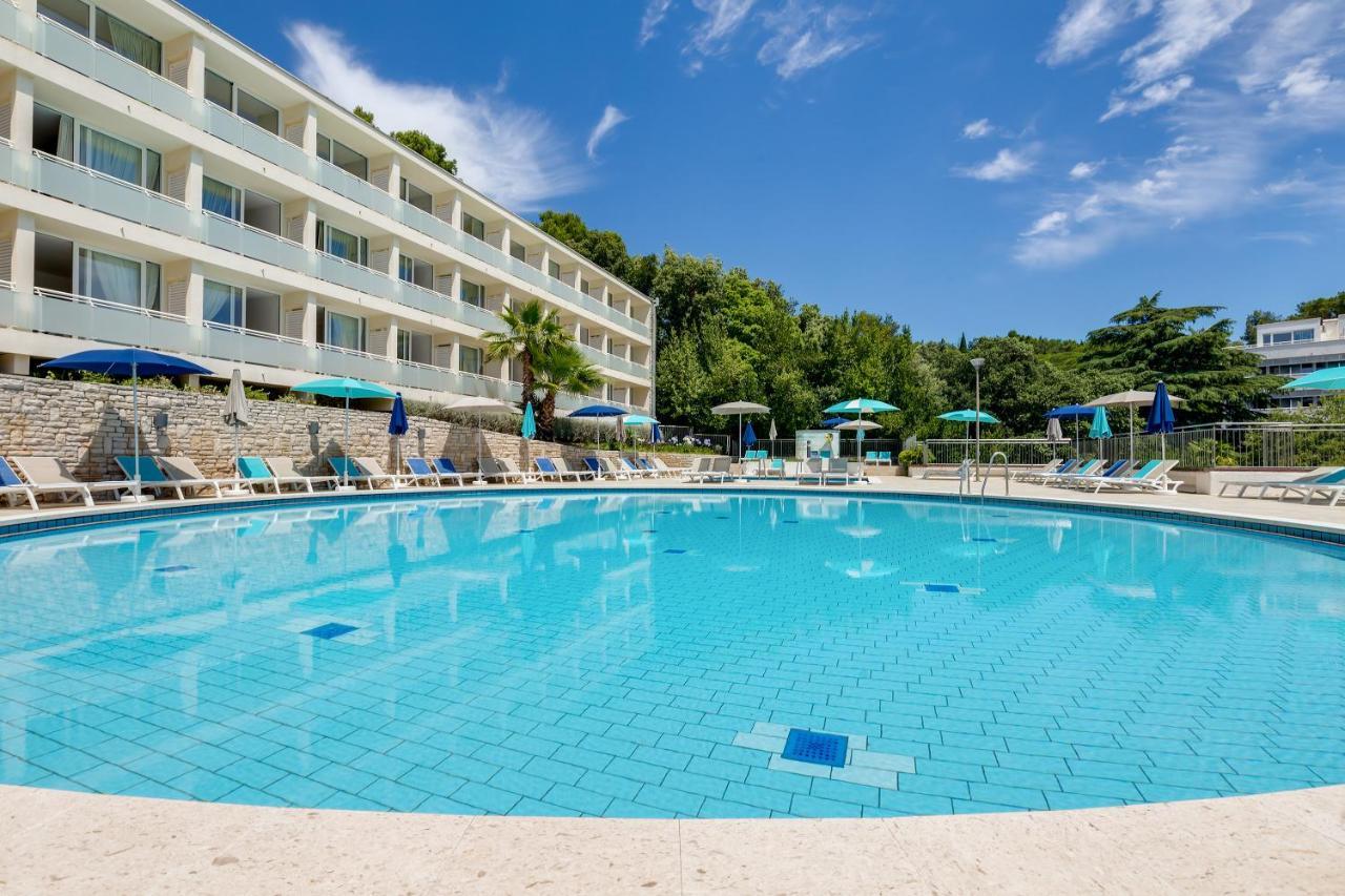 Miramar Sunny Hotel By Valamar Rabac Exterior foto