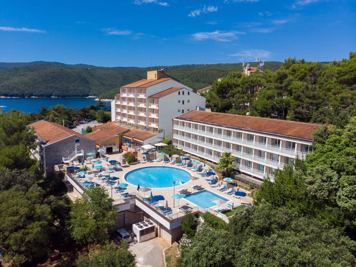 Miramar Sunny Hotel By Valamar Rabac Exterior foto