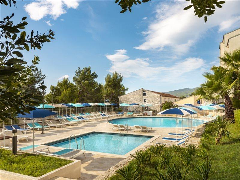 Miramar Sunny Hotel By Valamar Rabac Exterior foto