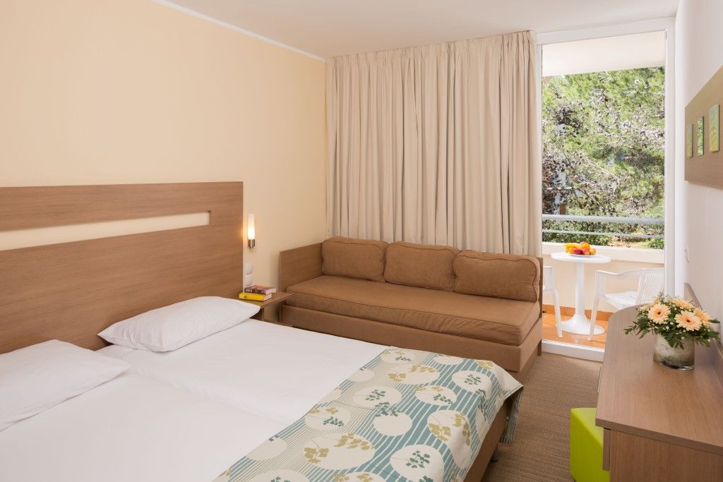 Miramar Sunny Hotel By Valamar Rabac Exterior foto